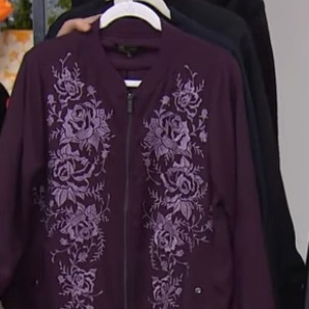 DG2 by Diane Gilman Embroidered Trophy Jacket